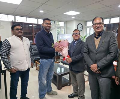 Honorable Panchayati Raj Minister Deepak Prakash Visits State Election Commission